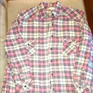 100% Cotton plaid buttondown shirt